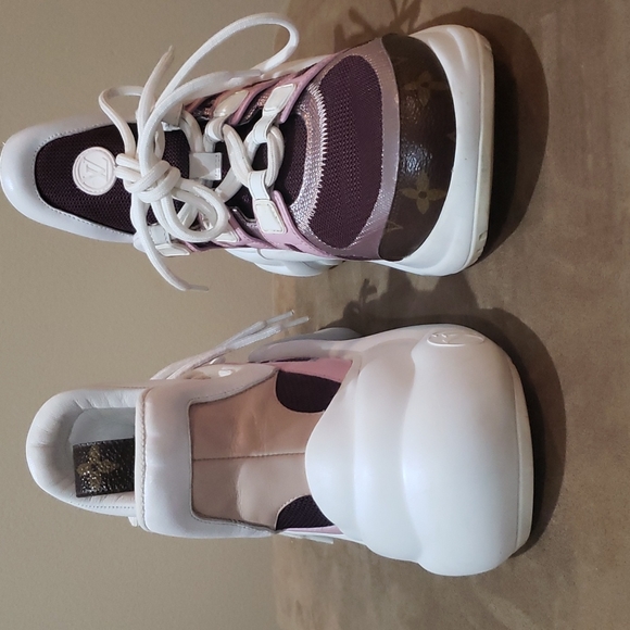 Authentic Archlight Louis Vuitton sneakers burgandy and pink (with dust bags) - Picture 4 of 11